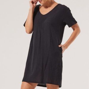 Pact Women's Black Crinkle Woven Dress